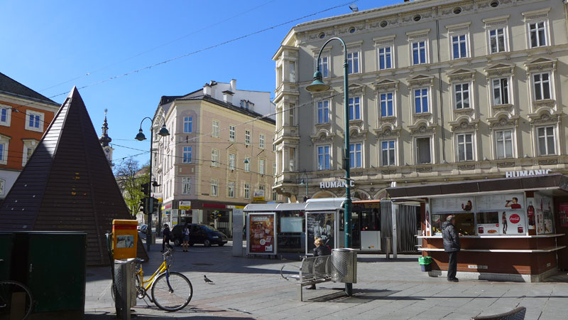 4020 Linz, Austria (20. März 2014)